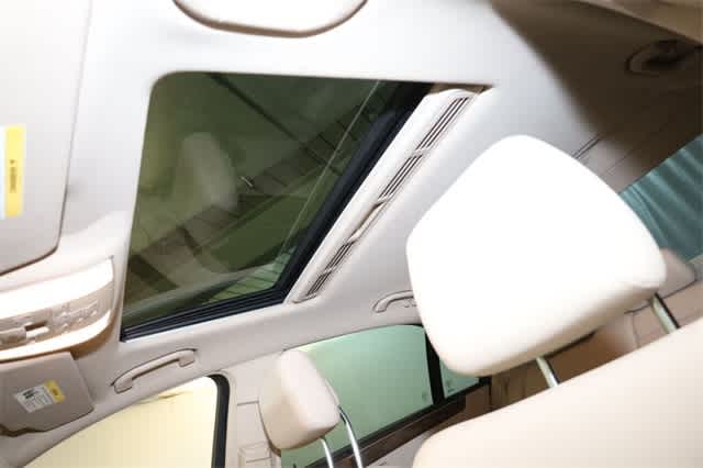 Thumbnail: 2015 Mercedes-Benz E-Class - 27
