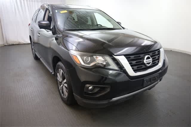 Thumbnail: 2017 Nissan Pathfinder - 11