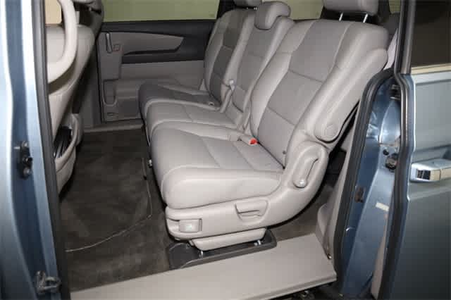 Thumbnail: 2012 Honda Odyssey - 21