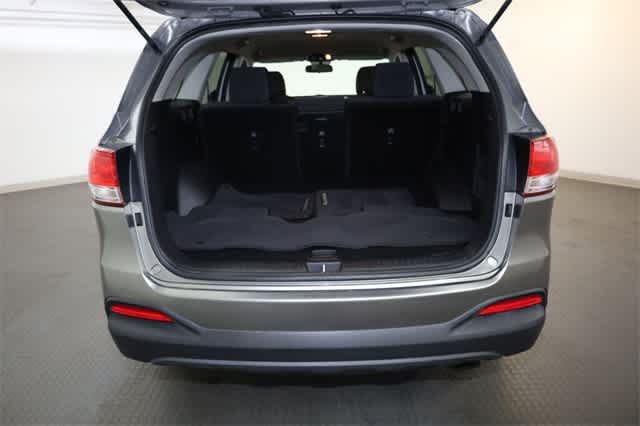 Thumbnail: 2017 Kia Sorento - 30
