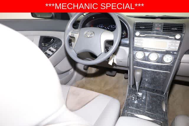 Thumbnail: 2010 Toyota Camry - 21