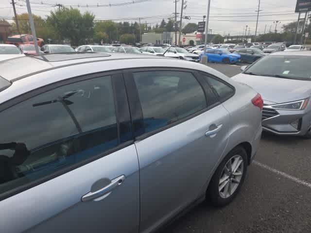 Thumbnail: 2015 Ford Focus - 4