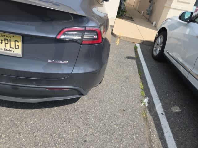 Thumbnail: 2022 Tesla Model Y - 12