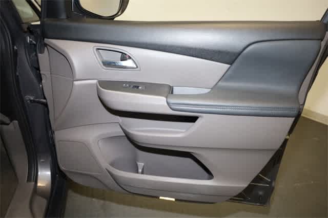 2015 Honda Odyssey EX 23
