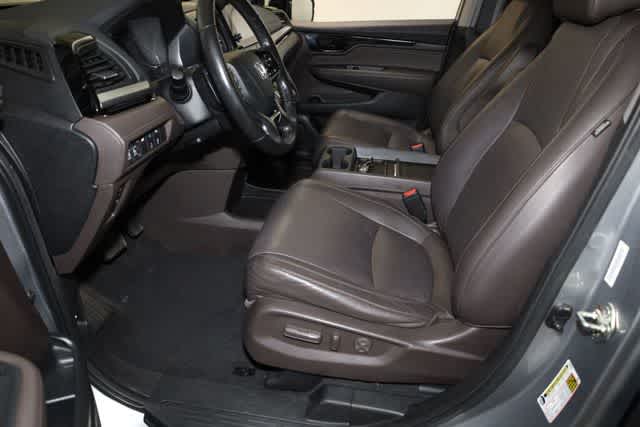 Thumbnail: 2018 Honda Odyssey - 15