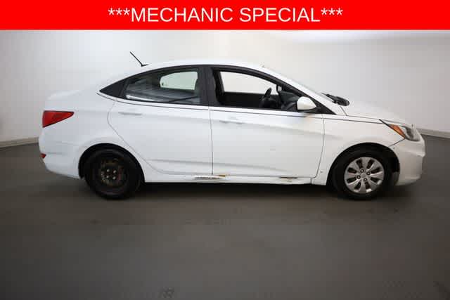 Thumbnail: 2017 Hyundai Accent - 9