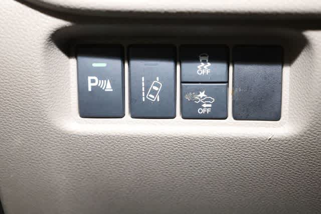 Thumbnail: 2016 Honda Pilot - 20