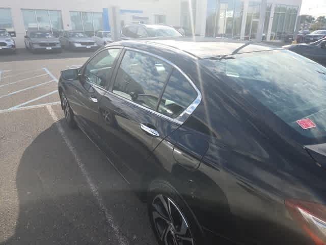 Thumbnail: 2016 Honda Accord - 7