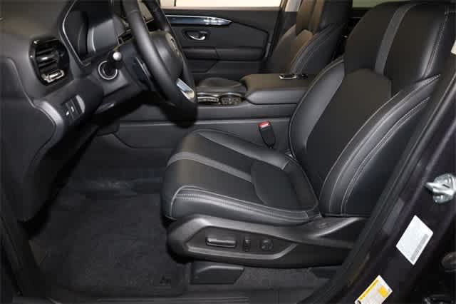 Thumbnail: 2023 Honda Pilot - 15