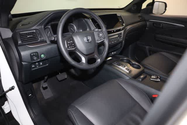 Thumbnail: 2023 Honda Passport - 14