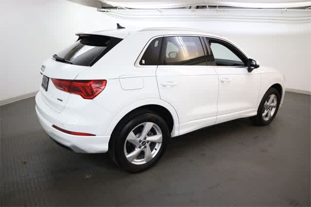 Thumbnail: 2021 Audi Q3 - 16