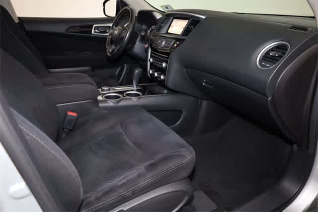 Thumbnail: 2014 Nissan Pathfinder - 19