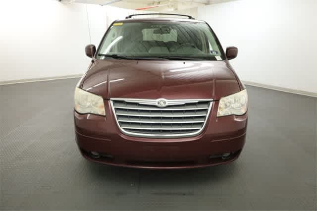 2009 Chrysler Town & Country Touring 12