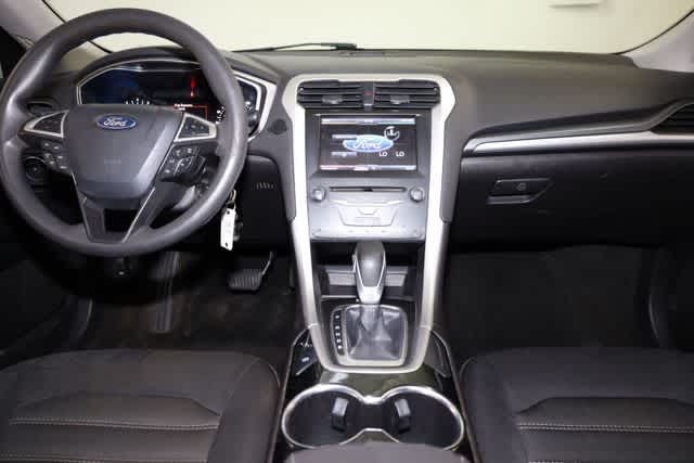 Thumbnail: 2014 Ford Fusion - 22