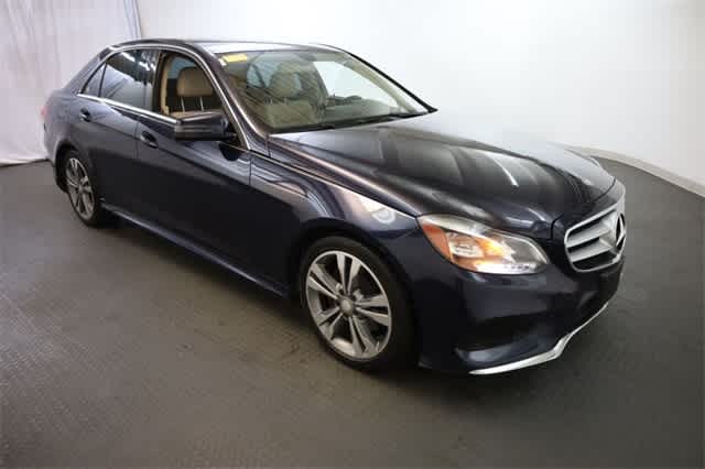 Thumbnail: 2015 Mercedes-Benz E-Class - 10