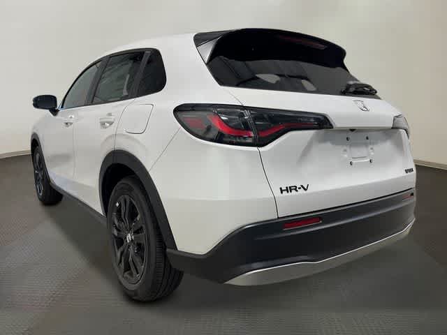 Thumbnail: 2027 Honda HR-V - 3