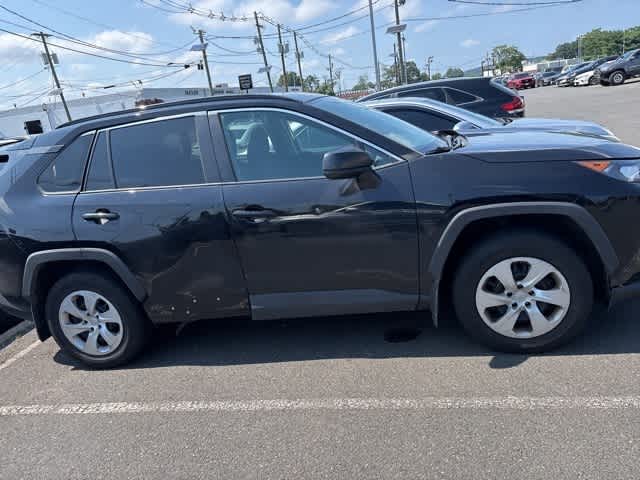 Thumbnail: 2020 Toyota RAV4 - 12