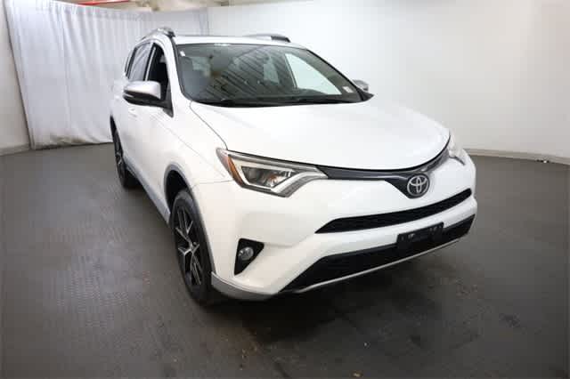 Thumbnail: 2018 Toyota RAV4 - 11