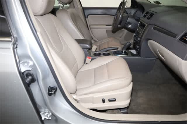Thumbnail: 2012 Ford Fusion - 20