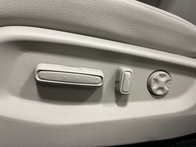 Thumbnail: 2026 Honda Odyssey - 13