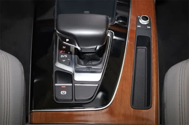 Thumbnail: 2022 Audi Q5 - 33