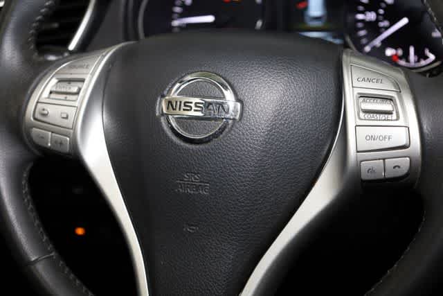 Thumbnail: 2015 Nissan Rogue - 32
