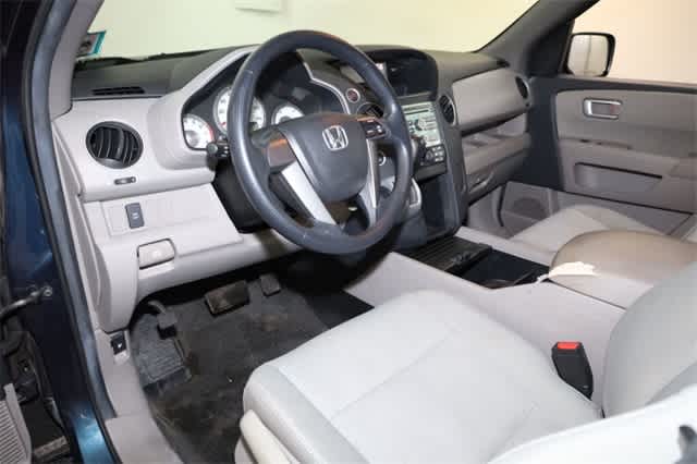 Thumbnail: 2011 Honda Pilot - 14