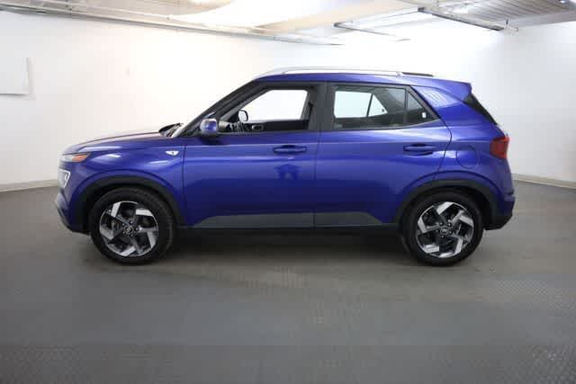 Thumbnail: 2022 Hyundai Venue - 3