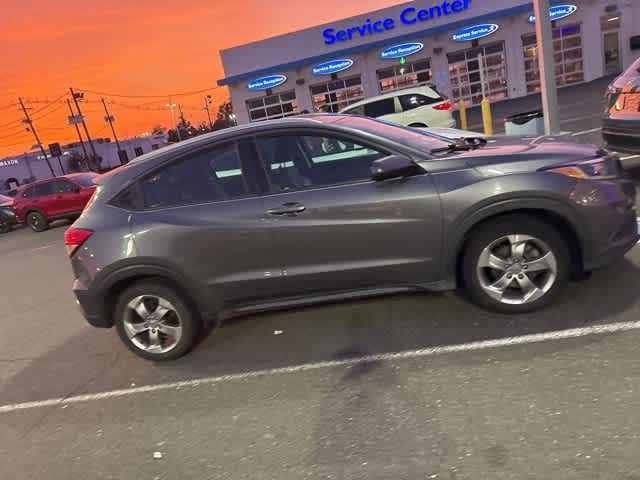 Thumbnail: 2019 Honda HR-V - 18