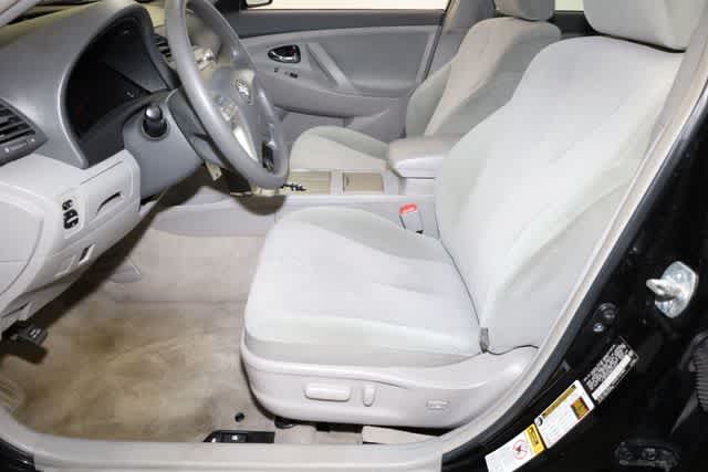 Thumbnail: 2011 Toyota Camry - 15