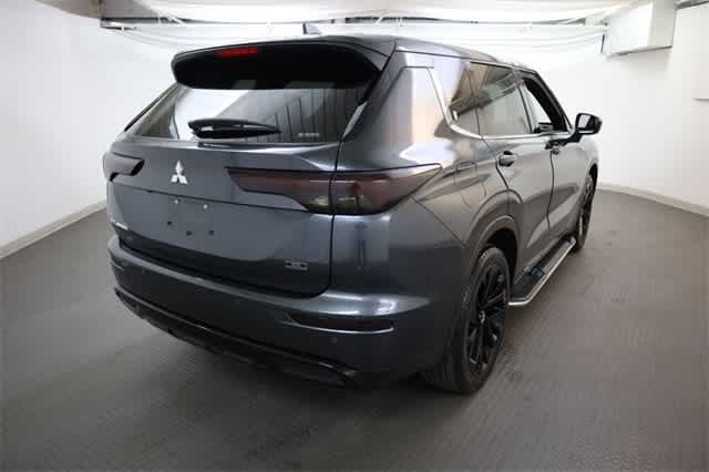 Thumbnail: 2024 Mitsubishi Outlander - 7