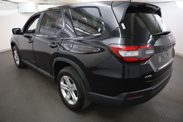 Thumbnail: 2023 Honda Pilot - 4