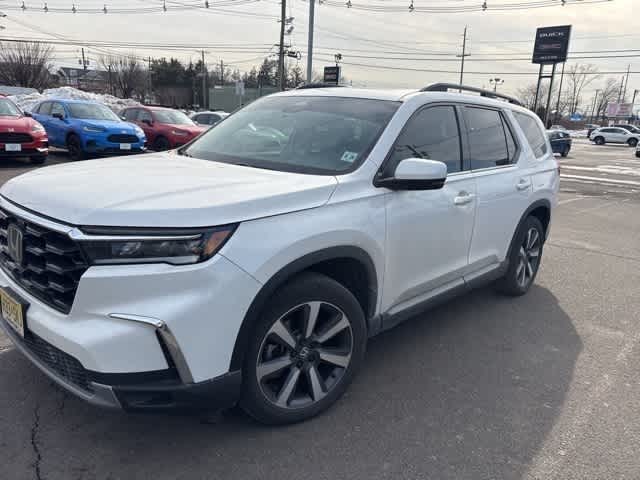 Thumbnail: 2023 Honda Pilot - 2