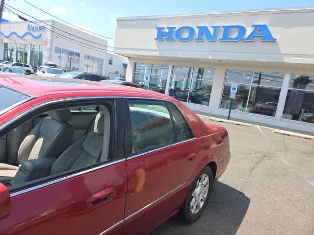 Thumbnail: 2008 Cadillac DTS - 4