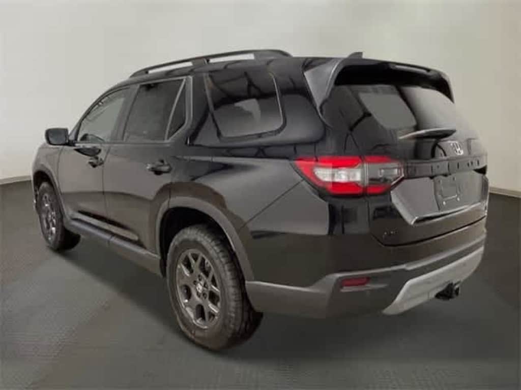 New 2025 Honda Pilot TrailSport SUV