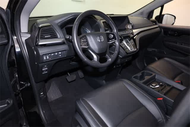 Thumbnail: 2023 Honda Odyssey - 14