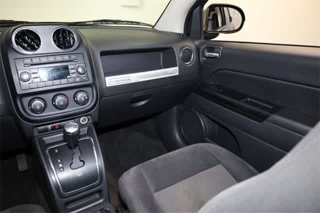 Thumbnail: 2017 Jeep Compass - 18
