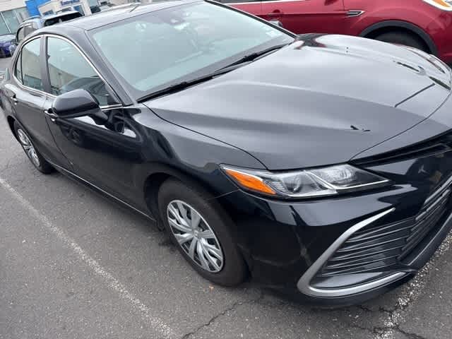 Thumbnail: 2022 Toyota Camry - 14