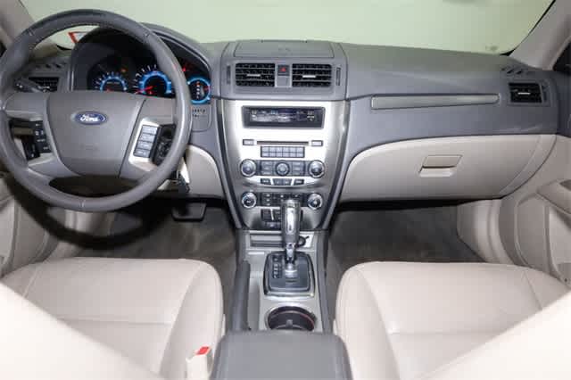 Thumbnail: 2012 Ford Fusion - 17