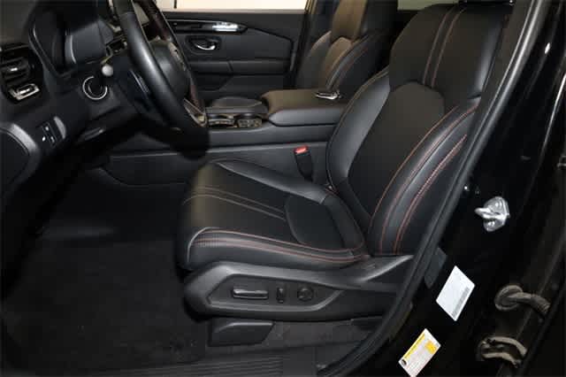 Thumbnail: 2023 Honda Pilot - 15