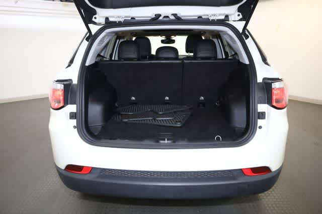 Thumbnail: 2018 Jeep Compass - 28