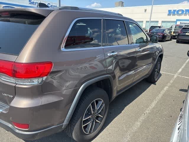 Thumbnail: 2019 Jeep Grand Cherokee - 11