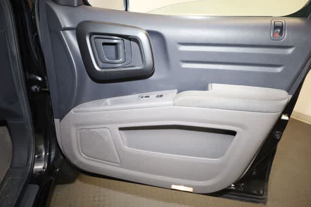 Thumbnail: 2011 Honda Ridgeline - 29