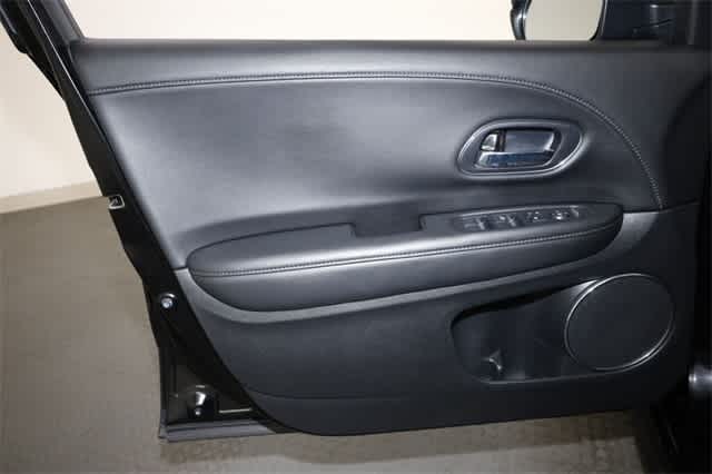 Thumbnail: 2019 Honda HR-V - 13