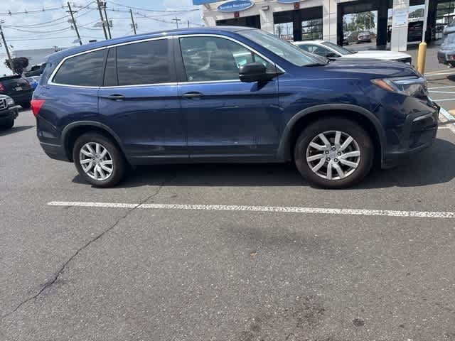 Thumbnail: 2019 Honda Pilot - 10