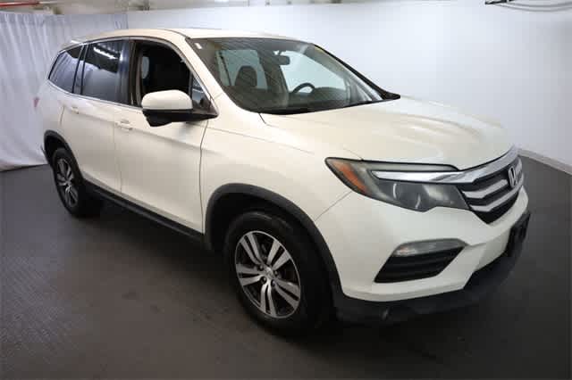 Thumbnail: 2017 Honda Pilot - 10