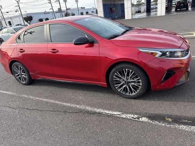 Thumbnail: 2024 Kia Forte - 10