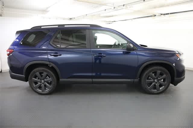 Thumbnail: 2025 Honda Pilot - 10