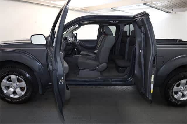 Thumbnail: 2010 Nissan Frontier - 26