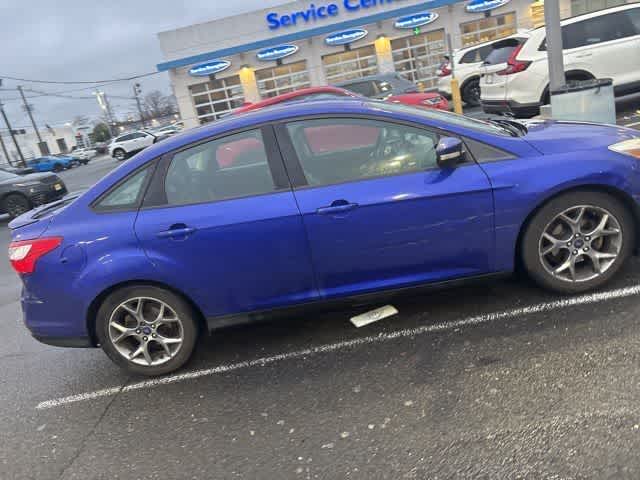 Thumbnail: 2014 Ford Focus - 19